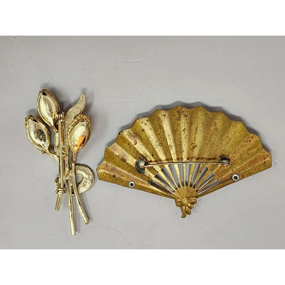 Vintage Gold-Tone Floral & Fan Brooch With Rhinestone Detailing Art‎ Nouveau